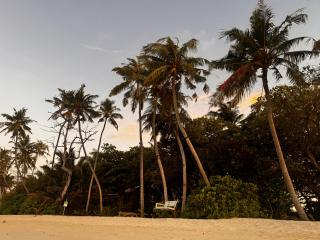 Oasis Breez - Family Room - 9