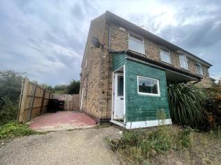 Cozy 2 Bedroom Home in Hucknall, Perfect for a Relaxing Getaway - 8