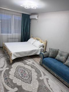 Посуточно 1 комнатная Драмтеатр, школа НИШ, спорт комплексы Жекпе жек, теннисный центр, легкоатлетический центр, центральный бассейн, ЖК Park city, ТЦ MAXI MALL - 0