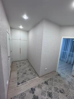 Посуточно 1 комнатная Драмтеатр, школа НИШ, спорт комплексы Жекпе жек, теннисный центр, легкоатлетический центр, центральный бассейн, ЖК Park city, ТЦ MAXI MALL - 9