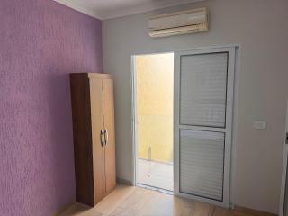 Sobrado 2q no centro de Ourinhos, ar-cond e vaga - 2