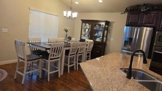 Wasatch Retreat 5 bed 3 5 bath pool table game room - Layton - 3