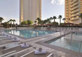 31st Floor 1-BR Corner Suite at Signature at MGM - 5