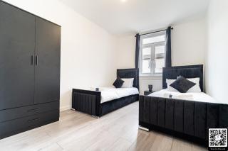 LUX 2BDR Flat By Luton Station, Airport, City Centre - 30min to King's X St Pancras International - 8