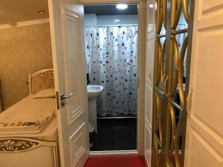 Hostel ROYAL PLAZA - 1