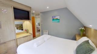 23 Trevithick Court, Tolroy Manor - 2