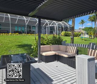 Stunning House with Beautiful Lake View - 6