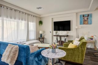 Relaxing Vegas Stay with BBQ & Games - 8