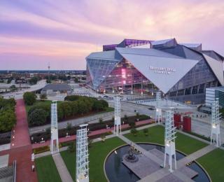 New Peach State Escape Luxe Stay w Outdoor Movies, Bikes, Game Room Near Downtown - 1