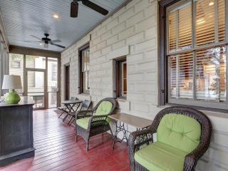 Southern Elegance Estate - 1