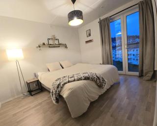 Modern corner apartment with brand new furnishing - 6