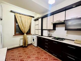 Yerevan City Center- Cozy and Sunny Apartment - Near Republic Square - 3