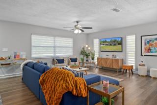 Fun Oasis Near Springs Spa Game Room Yard Spa EV - 3