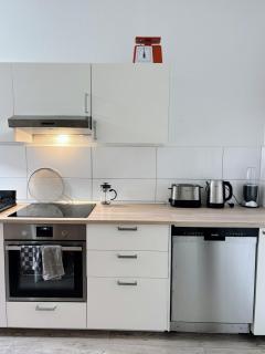 Ruhige & geräumige 2-Zimmer Wohnung in Neukölln - 1