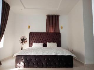 Enis & Banky Home - 6