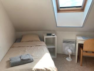 Maison Ecologique Ronde en Bois, Châteaux de la Loire, France - 7