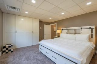 Man Cave and She Shed - 8