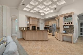 Valley Getaway! Pool House - 4