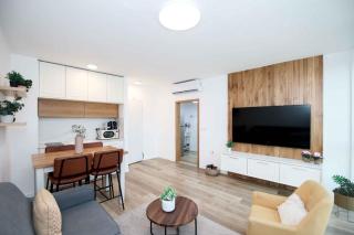 מול הים בקיסריה - 7