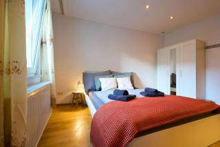 Bright U6 Jägerstraße Studio for 2 - 6