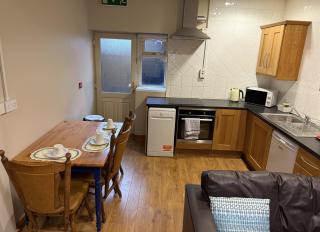 2 Bed on The Main Street - 1