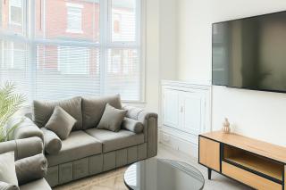 Quiet & Modern 3-Bed Home Near Beach & Marina - 9