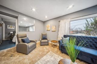 Blue Bayou Cozy in South Cleveland - 4