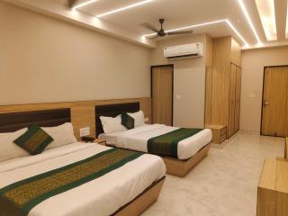 Family Rooms Only By Provide The URO Group - Main Bazar Paharganj - 5