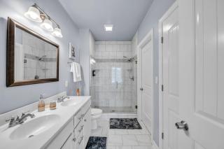 The Coastal Dream House A luxury 4BR Retreat - 1