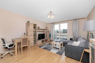 Cozy Corner: apartment with WiFi and Private Balcony - 7