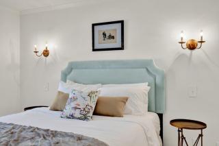 Elsewhere on Madison Square Carriage House - 8