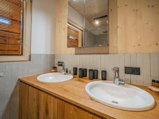 Raneburg 4 Futterhaus - 7