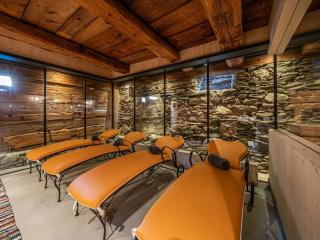 Raneburg 4 Futterhaus - 3