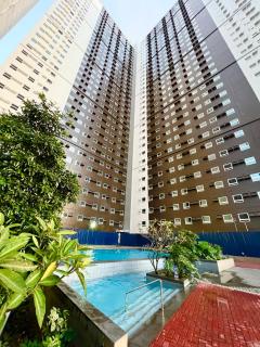 Female-Only Transient Condo in Mandaluyong City - 0
