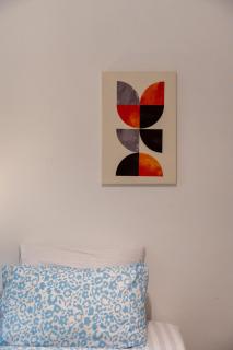 Modern Retreat with Smart TV and 2min to Nile corniche - 4