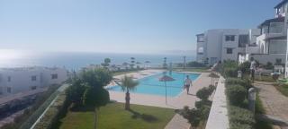 Bel appart lumineux avec vue imprenable sur la mer et la montagne - 4