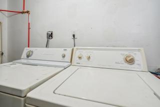 Cozy two bedroom one bath - Cleveland - 6