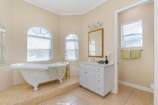 Rose Lake Escape - Gulf Access & Pet Friendly - 7