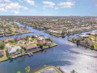 Rose Lake Escape - Gulf Access & Pet Friendly - 5