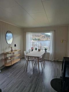 House with terrace and a big garden in centrum of Lyngseidet - 6