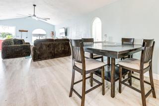 Canal-Front Home with Boat Dock and Lanai in Hudson - 4