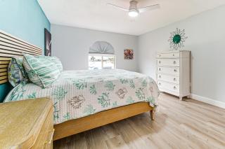 Canal-Front Home with Boat Dock and Lanai in Hudson - 1