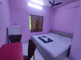 Hotel O Shakuntala Park Bus Terminus Behala - 7