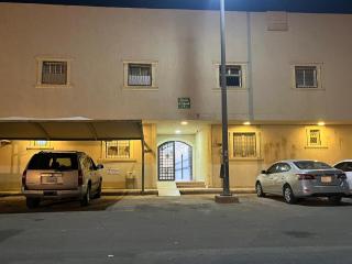 شقة فاخرة غرفة ماستر مع صالة - 3