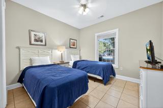 Magnolia Pointe Luster Leaf 4809-102 - 1