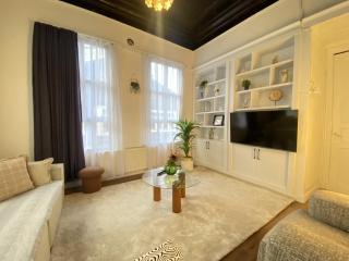 Stylish detached Triplex with Garden Terrace - 5