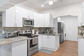 Stylish 2BR/2BA Miami Home near Wynwood - 5