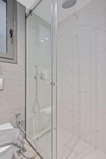 Riviera 2BR Glyfada Gem by TwentyTwo - 6