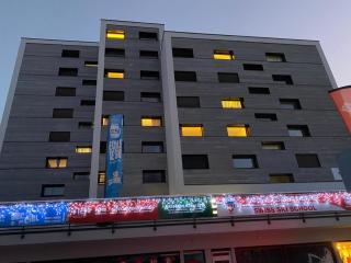 4 Valleys Ski In - 6