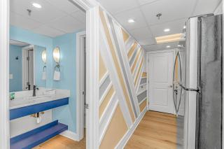 Gorgeous Renovated & Nautical Oceanfront Condo! Caravelle 937 - 1